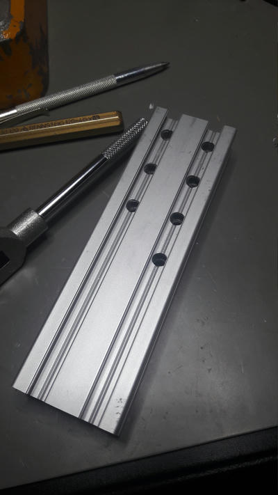 Aluminum Extrusion Cutting Helper
